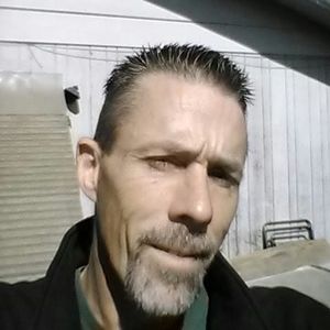 Meet your Posher, Zachary